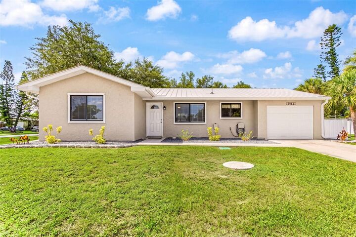 Property Photo:  943 W Tarpon Boulevard NW  FL 33952 