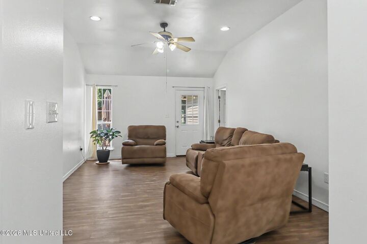 Property Photo:  1210 Seventh Street  MS 39560 