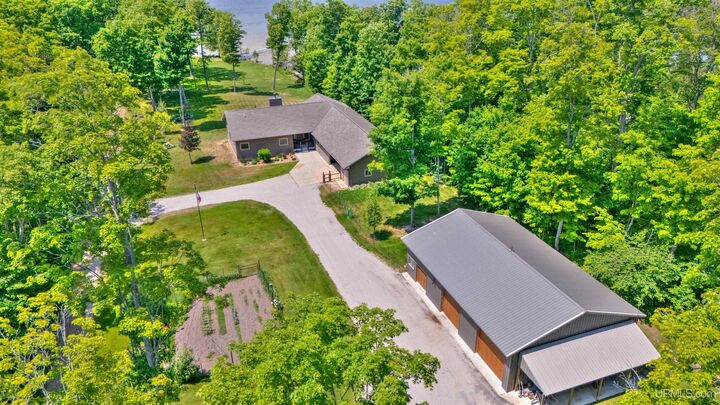 Property Photo: 9786 N Co Rd H-33 Road MI 49853