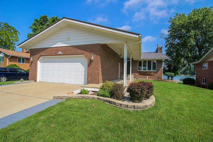 Property Photo: 13408 Pleasant View Road MI 49093