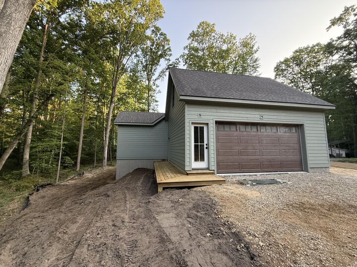 Property Photo: 9132 National Parkway MI 49129