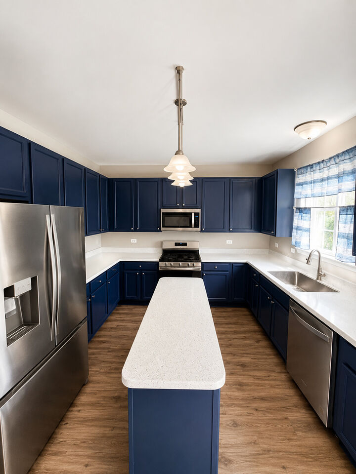 Property Photo:  2303 Hudson Circle  IL 60502 