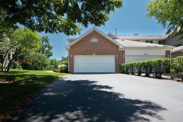 Property Photo: 722 Timothy Court O IL 60118