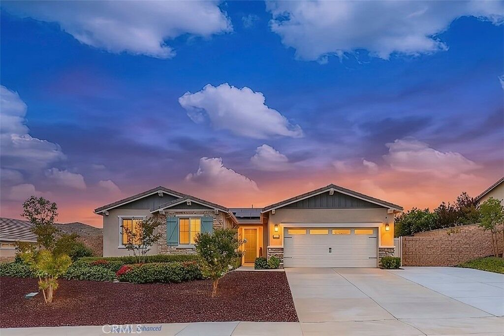Property Photo:  31454 Darlington Oak Drive  CA 92596 