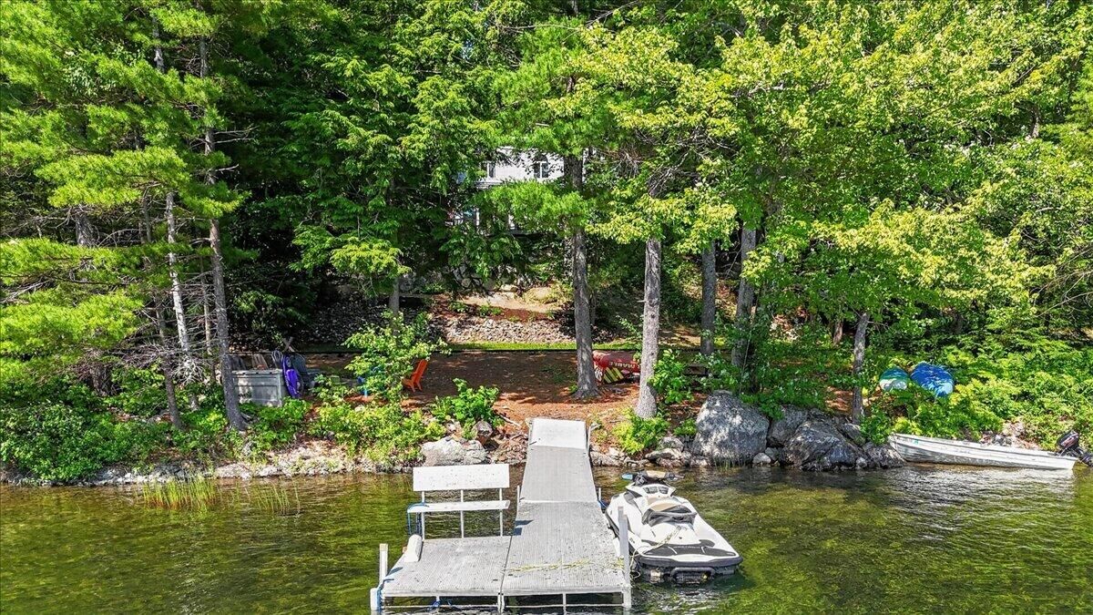Property Photo: 10 Bridle Path ME 04429