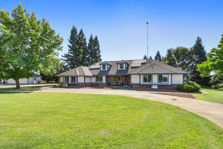 Property Photo:  8868 Tavernor Road  CA 95693 