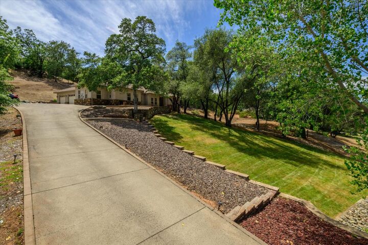 Property Photo:  2310 Fieldstone Drive  CA 95667 