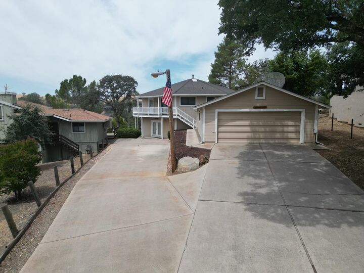Property Photo:  286 Tennis Court  CA 95228 