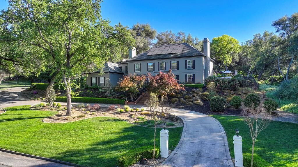 Property Photo: 8860 Los Lagos Circle S CA 95746