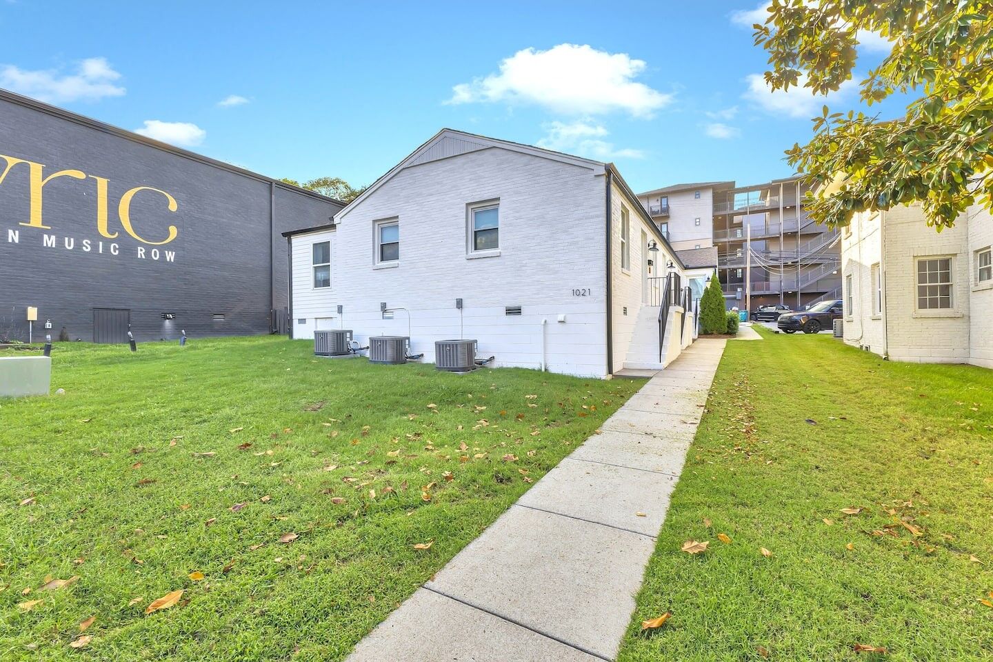 Property Photo:  1021 17th Ave S A  TN 37212 