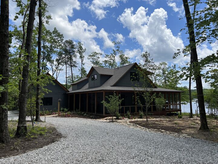 Property Photo:  201 Water View Ln  TN 37356 
