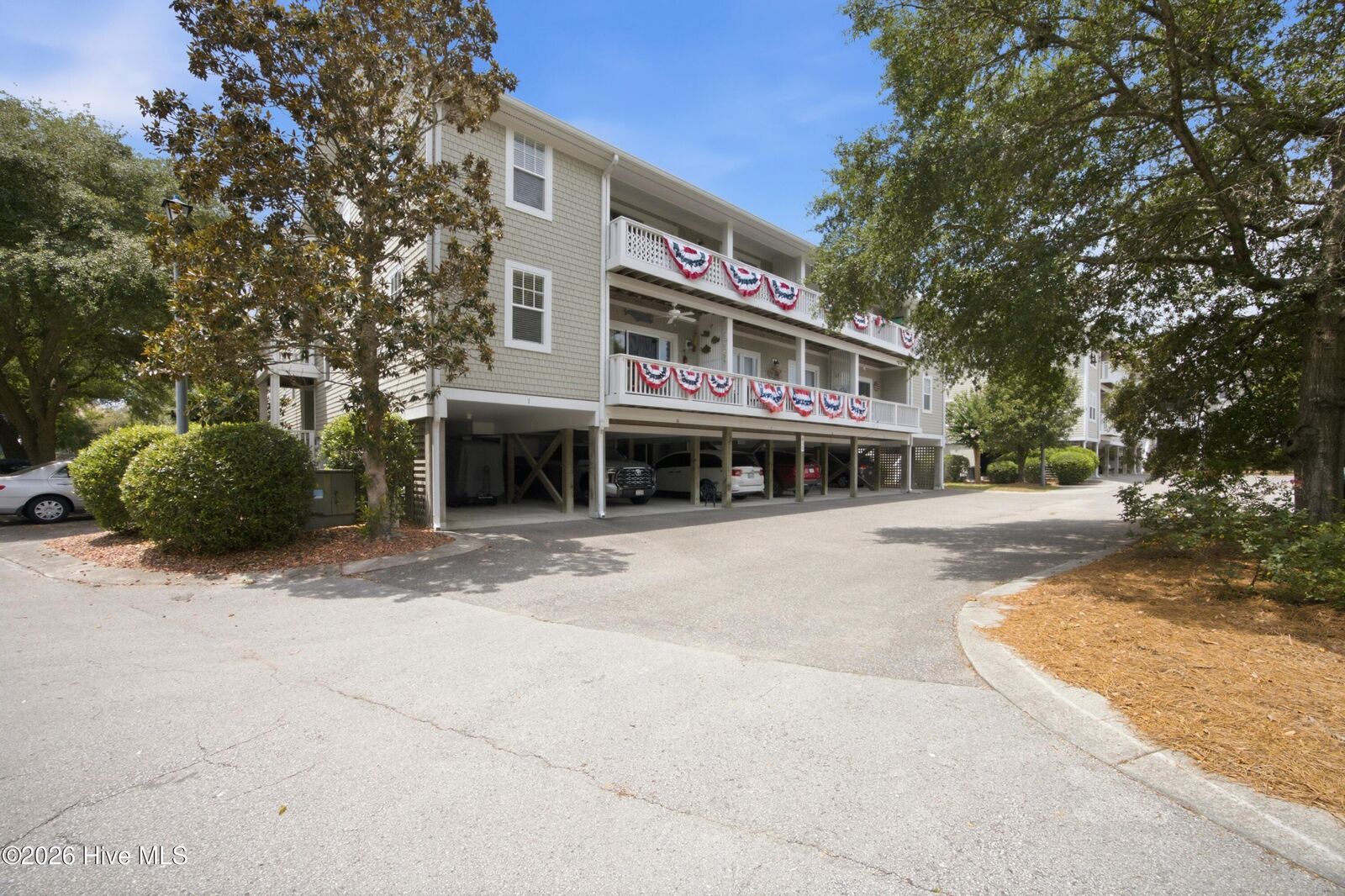 Property Photo: 610 W Brown Street Apt E NC 28461