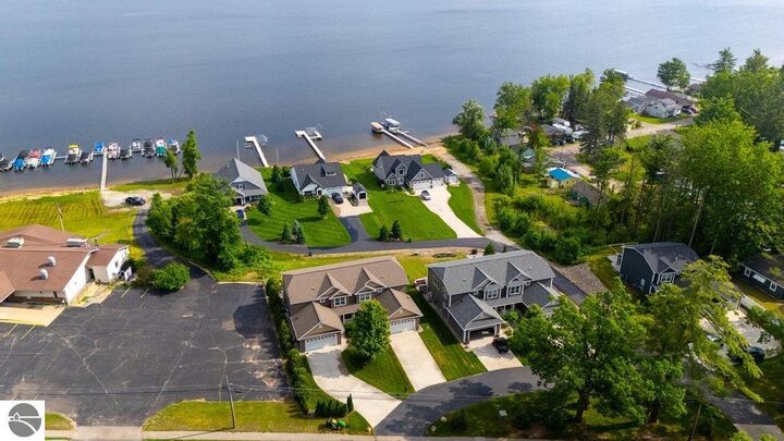Property Photo: 4876 W Houghton Lake Drive MI 48629