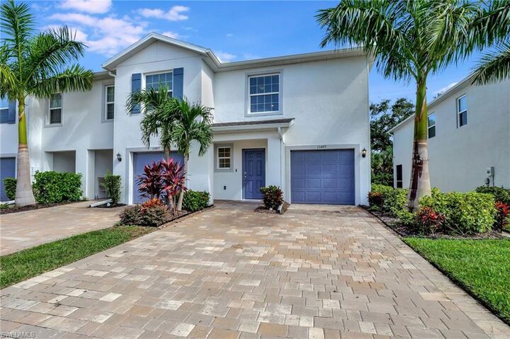 Property Photo: 15489 Wildflower Cir FL 34119