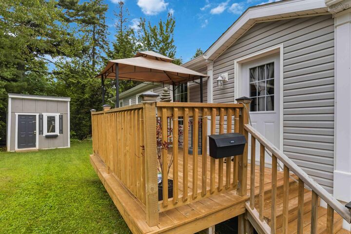 Property Photo:  83 Cedarwood Crescent  NS B4N 3N2 