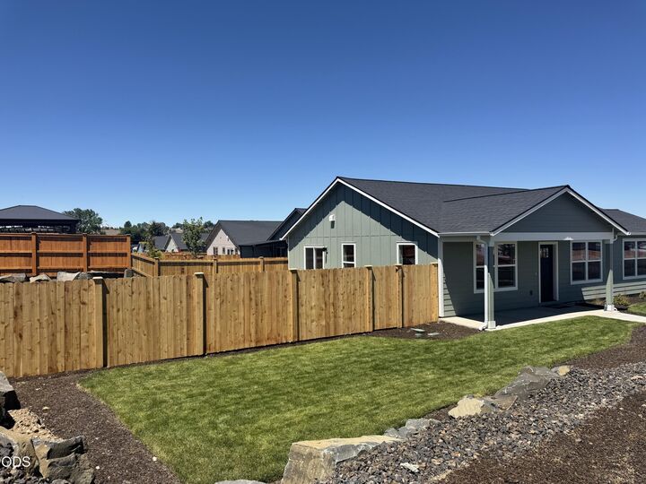 Property Photo: 651 NE Mitchell Street 166 OR 97741