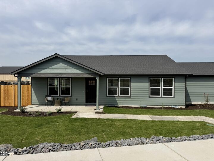 Property Photo:  651 NE Mitchell Street 166  OR 97741 