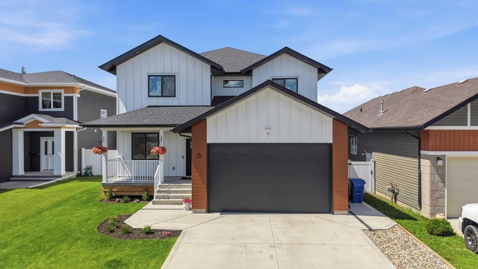 Property Photo: 6 Mitchell Crescent AB T4M 0H4