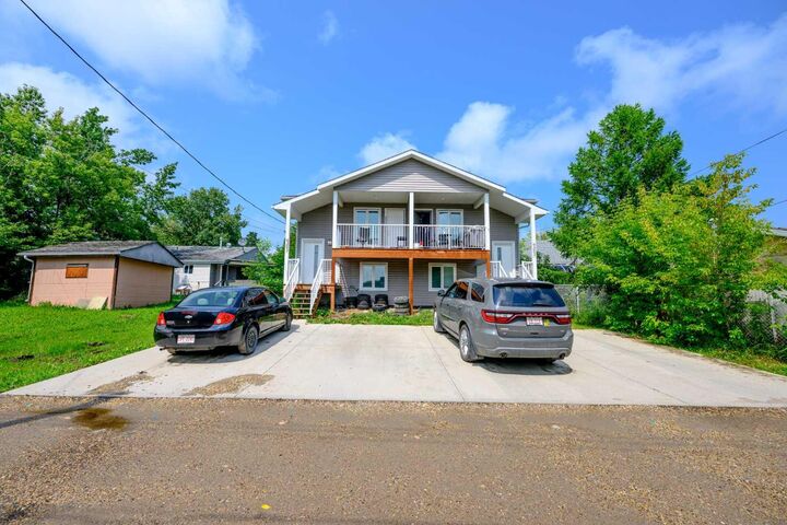 Property Photo: 9303 107 Avenue AB T8V 1K5