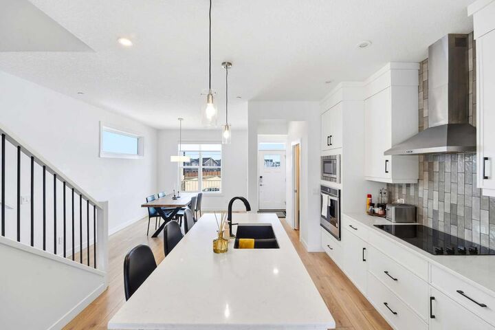Property Photo: 29 Herron Mews NE AB T3P 1Y1