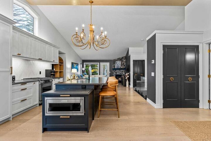 Property Photo:  33 Douglasview Park SE  AB T2Z 2R9 