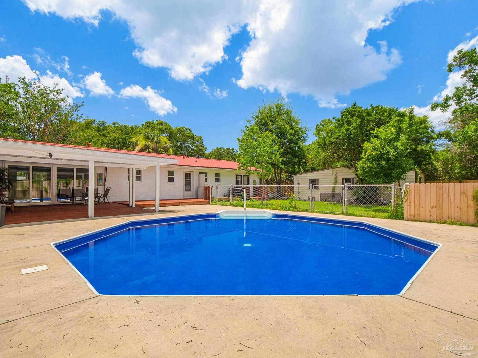 Property Photo: 1407 John Carroll Dr FL 32504