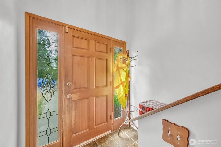 Property Photo:  302 N 188th Street  WA 98133 