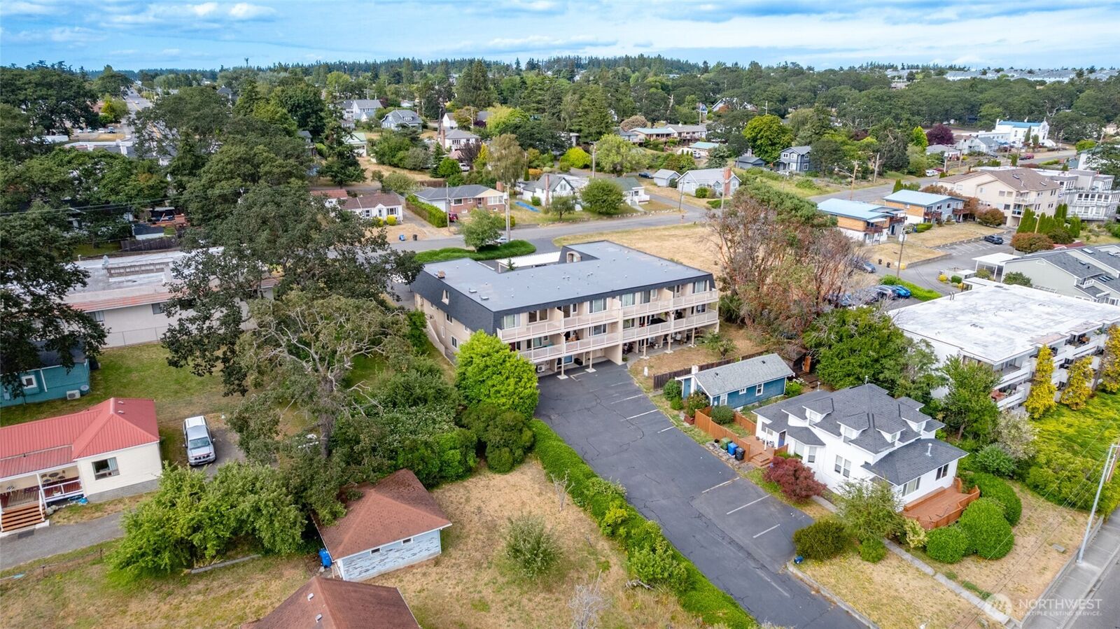 Property Photo: 1188 SE Pioneer Way 101 WA 98277