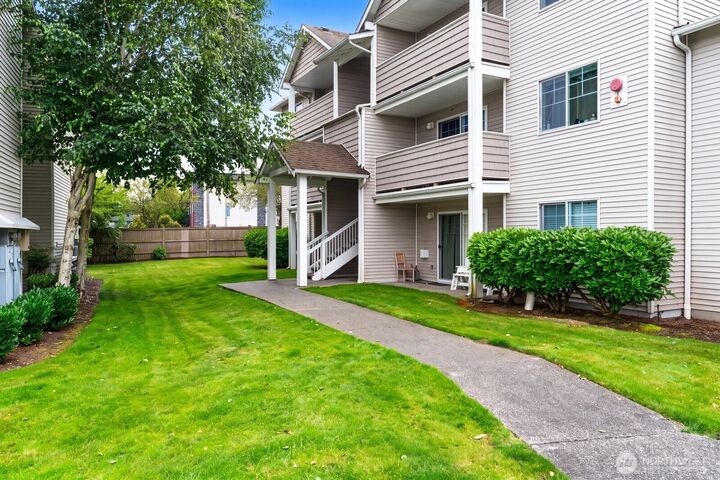 Property Photo: 1001 W Casino Road G303 WA 98204