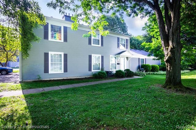 Property Photo:  2650 Fenwick Court  MI 48104 