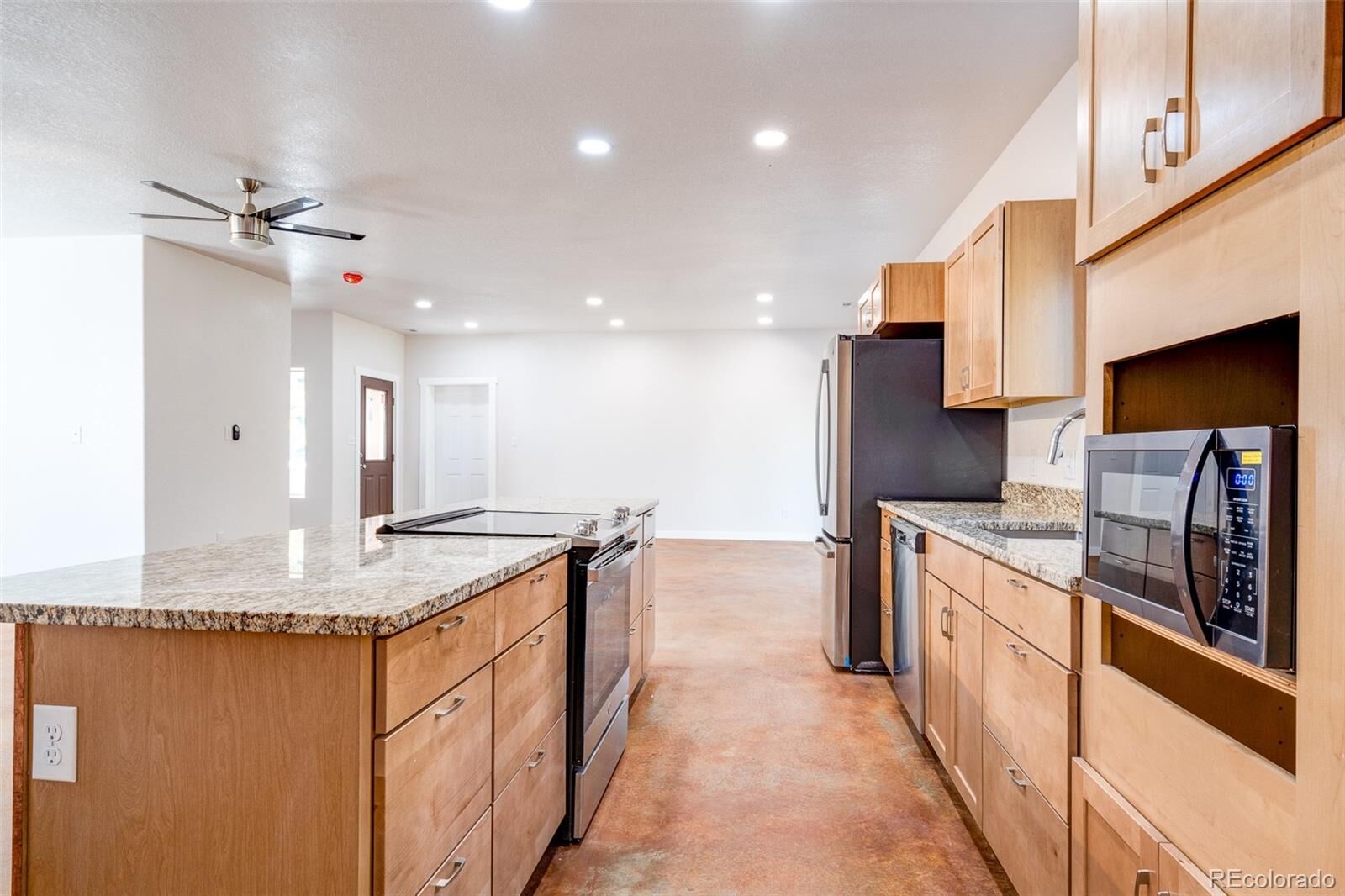 Property Photo: 818 E Cucharras CO 80903