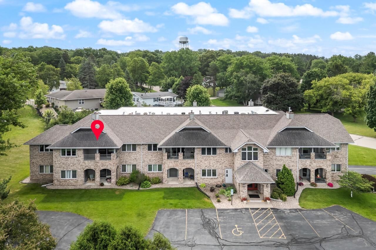 Property Photo:  778 Hillside Terrace L  WI 54971 