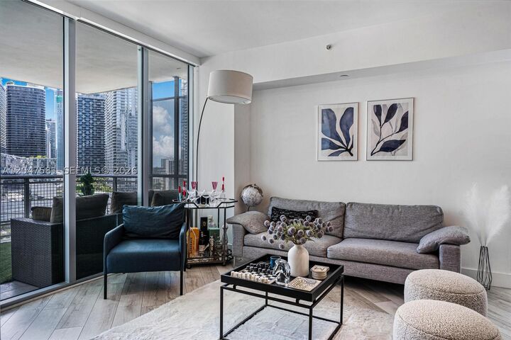 Property Photo:  350 S Miami Ave 2108  FL 33130 