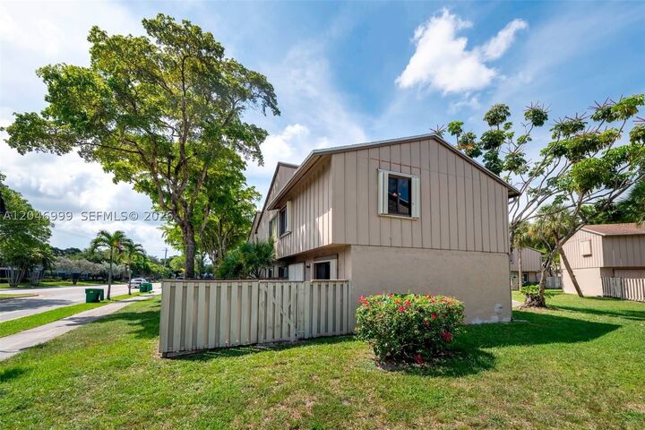 Property Photo:  2201 NW 56th Ave 4-A  FL 33313 