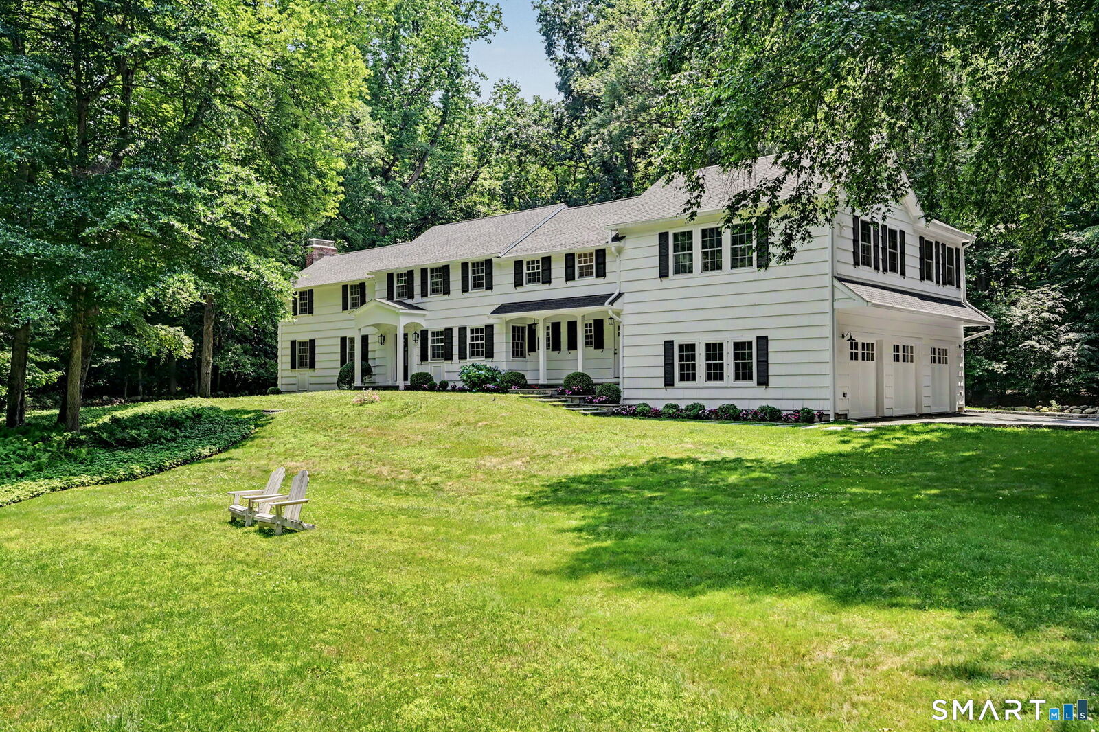 Property Photo:  148 West Hills Road  CT 06840 