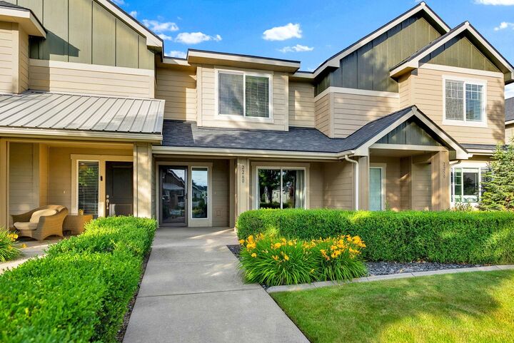 Property Photo: 2260 N Country Vista Blvd WA 99019