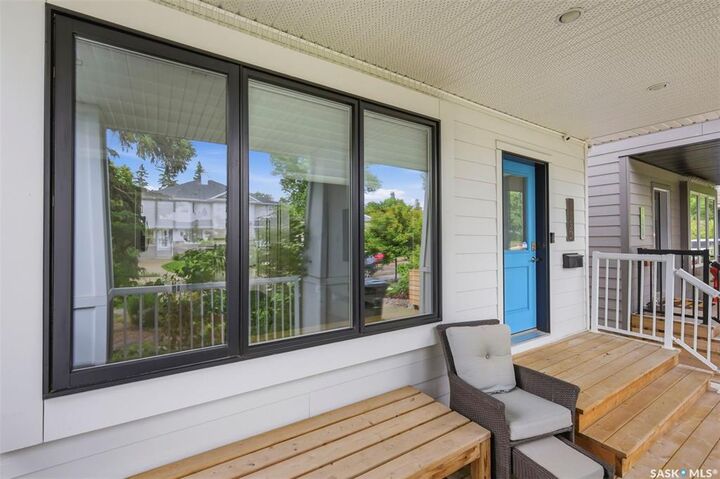 Property Photo:  1130 11th Street E  SK S7H 0G2 