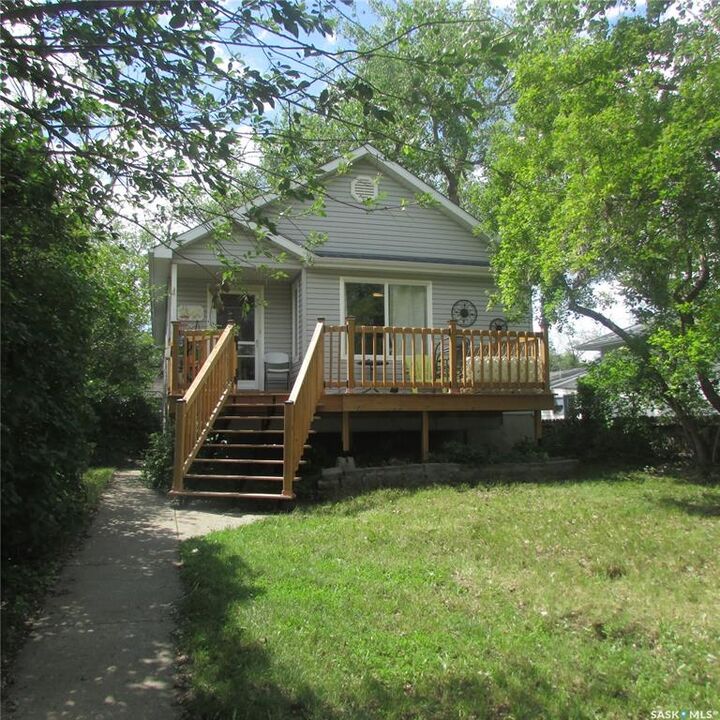 Property Photo: 1340 Connaught Street SK S4T 4S8