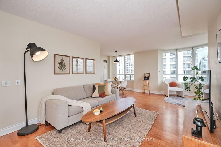 Property Photo:  15 Northtown Way 2119  ON M2N 7A2 