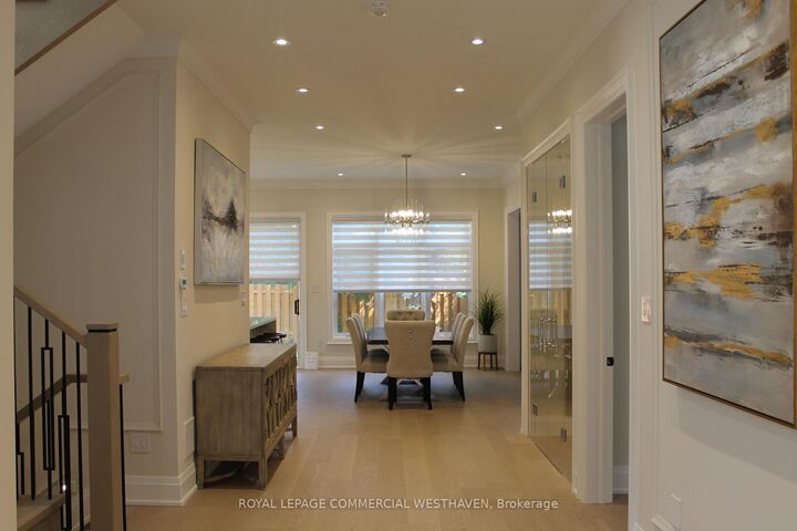 Property Photo: 98 Charleswood Drive ON M3H 1X6