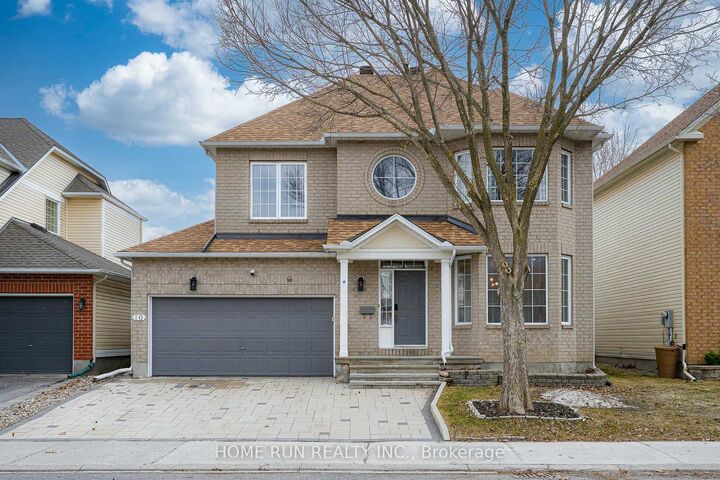 10 Pavona Street — photo 1