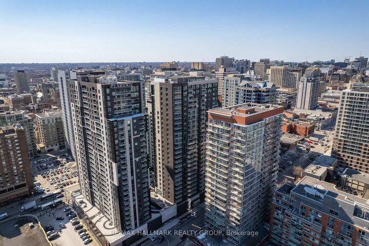 Property Photo:  180 George Street 2603  ON K1N 0G8 