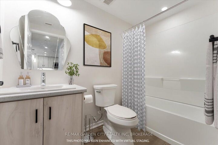 Property Photo:  3998 Victoria Avenue 110  ON L0R 2C0 