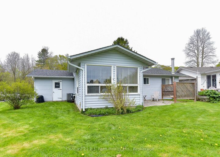 Property Photo: 56 Tecumseth Pines Drive ON L0G 1W0