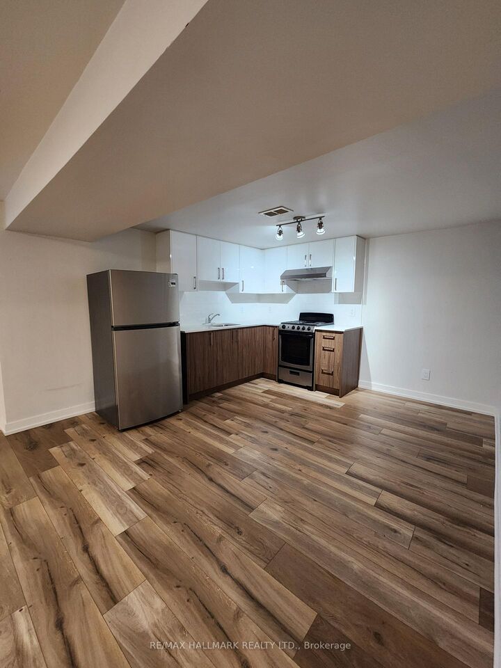 Property Photo: 164 Richard Clark Drive Lower #2 ON M3M 1V4