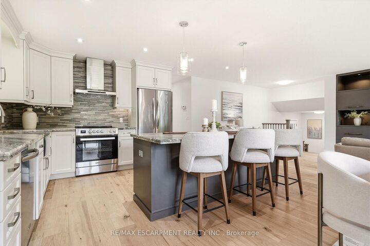 Property Photo: 2234 Kilbride Street ON L7P 0J4