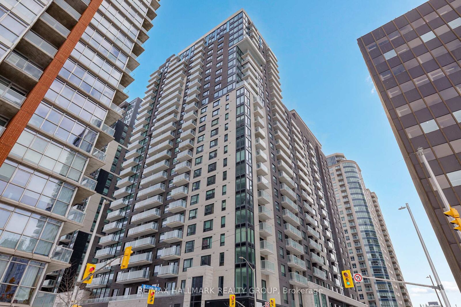 Property Photo: 180 George Street 2601 ON K1N 0G8