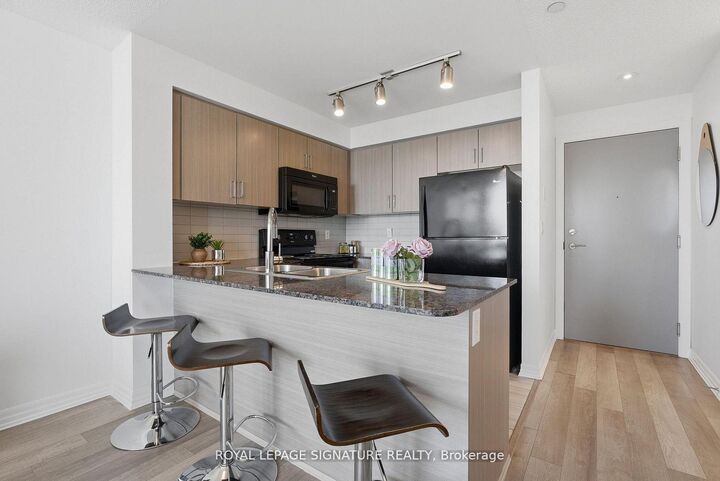 80 Esther Lorrie Drive 1116 — photo 1