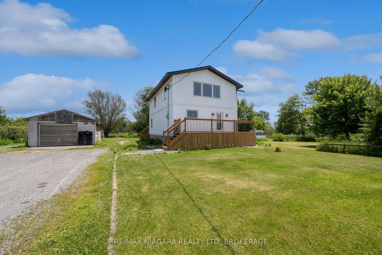 Property Photo:  11809 Sideroad 18 N/A  ON L0S 1V0 