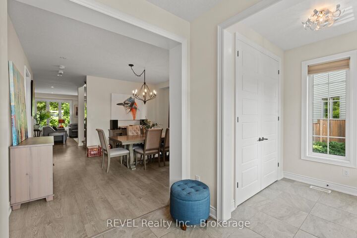 Property Photo:  8517 Sweet Chestnut Drive  ON L2H 0N1 